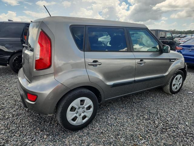 Photo 3 from auction – 2013 KIA SOUL with VIN KNDJT2A52D7626356