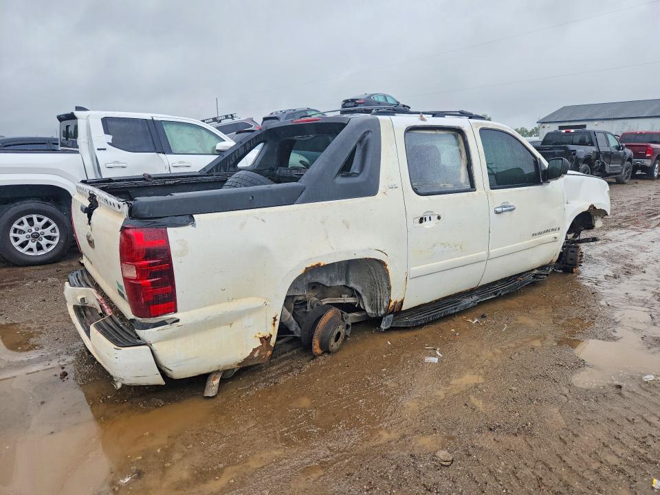 Photo 3 from auction – 2007 CHEVROLET AVALANCHE with VIN 3GNFK12317G293745