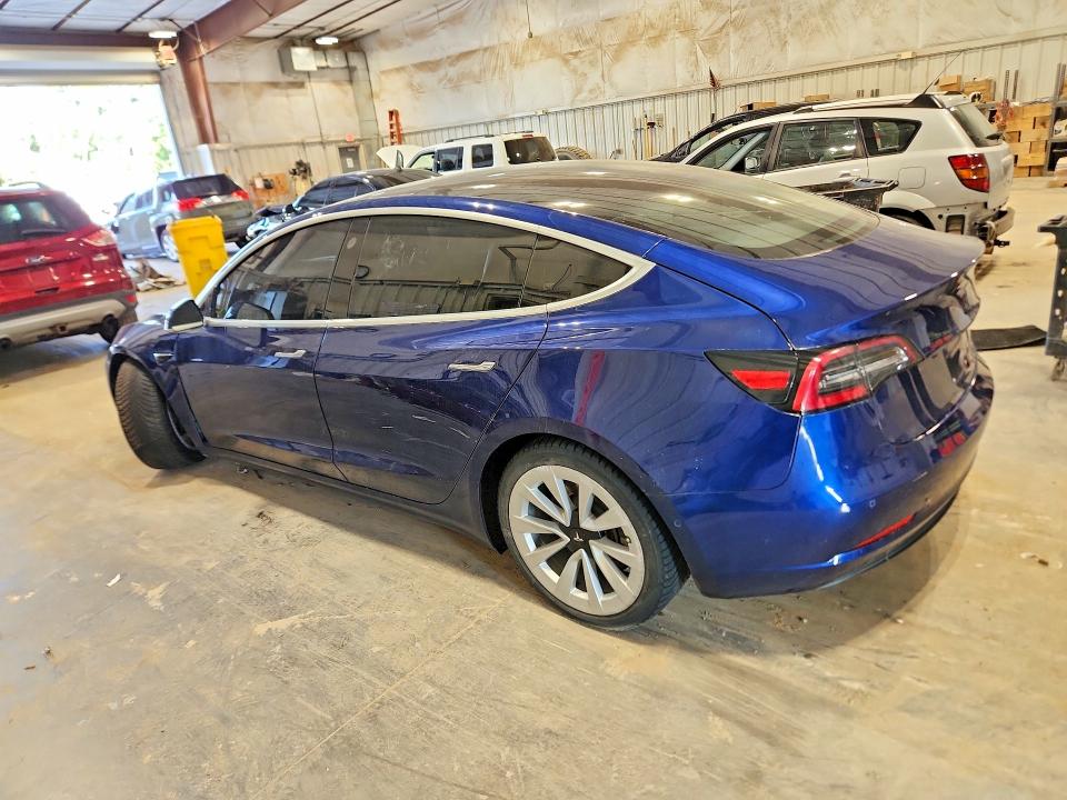 Photo 2 from auction – 2018 TESLA MODEL 3 with VIN 5YJ3E1EA9JF076289