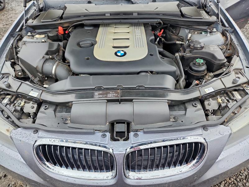 Photo 11 from auction – 2011 BMW 335 with VIN WBAPN7C58BF183600