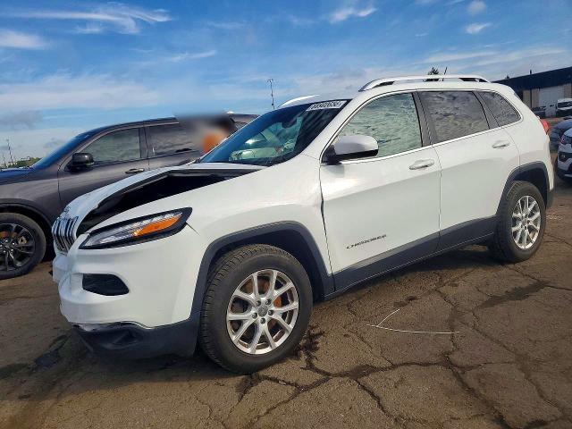JEEP CHEROKEE 2016 z numerem VIN 1C4PJMCB8GW245233 - Zdjęcie z aukcji
