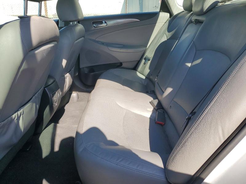 Photo 10 from auction – 2013 HYUNDAI SONATA with VIN KMHEC4A40DA098092