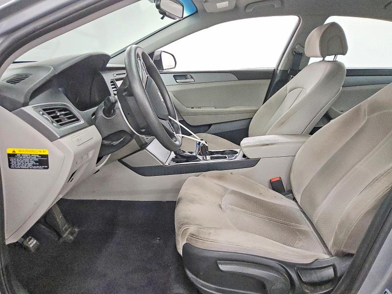 Снимка 7 от търг – 2017 HYUNDAI SONATA с VIN 5NPE24AF3HH462545