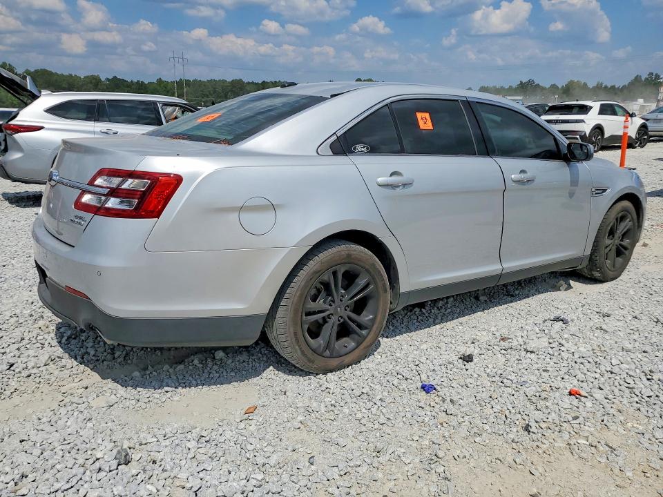 Снимка 3 от търг – 2015 FORD TAURUS с VIN 1FAHP2E85FG120827
