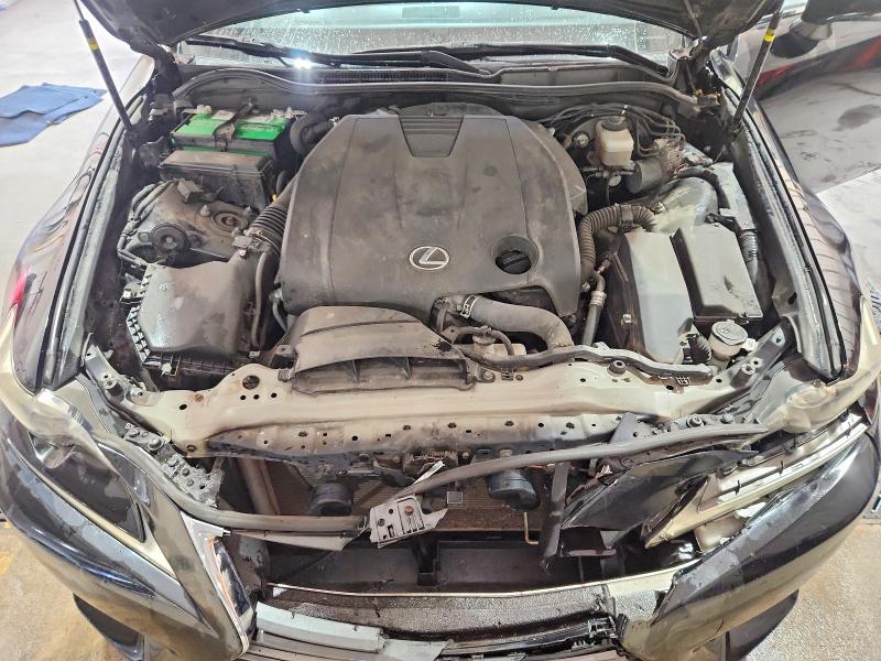 Photo 11 from auction – 2014 LEXUS IS with VIN JTHCF1D20E5014115