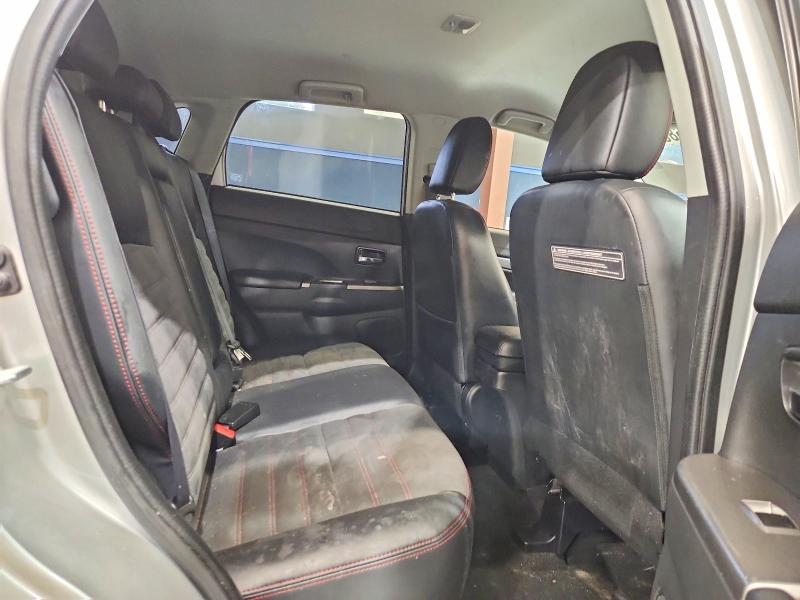 Снимка 11 от търг – 2018 MITSUBISHI OUTLANDER SPORT с VIN JA4AR3AW4JU021663
