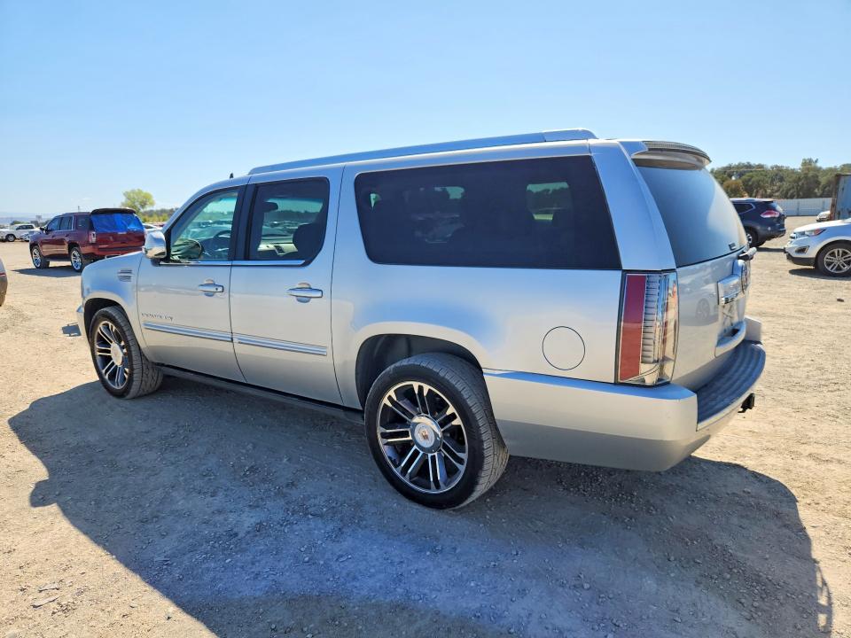 Photo 2 from auction – 2013 CADILLAC ESCALADE with VIN 1GYS4JEF4DR200598