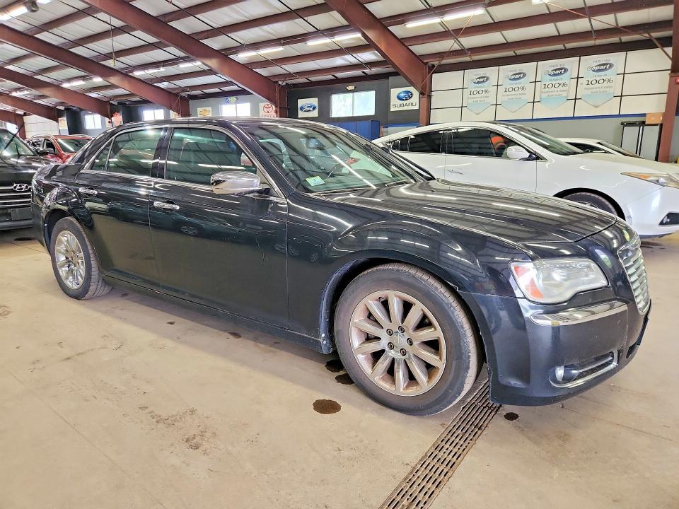 Photo 4 from auction – 2013 CHRYSLER 300C with VIN 2C3CCAET0DH666309