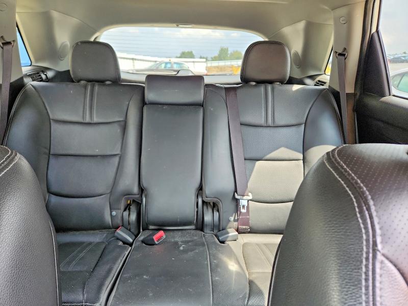 Photo 10 from auction – 2012 KIA SORENTO with VIN 5XYKW4A26CG213323