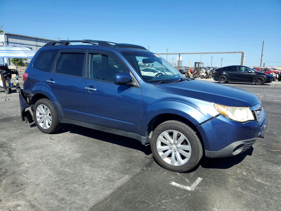 Photo 4 from auction – 2012 SUBARU FORESTER with VIN JF2SHAEC9CH460114