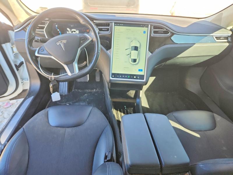 Photo 8 from auction – 2015 TESLA MODEL S with VIN 5YJSA1E22FF111942