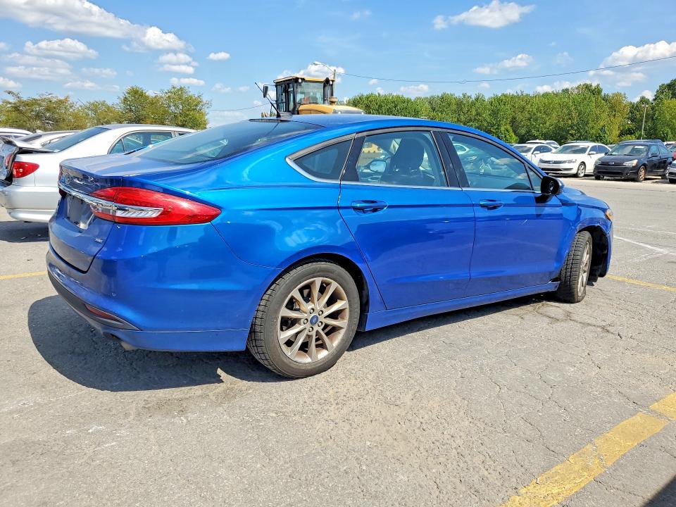 Photo 3 from auction – 2017 FORD FUSION with VIN 3FA6P0H73HR253645