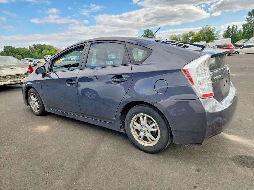 Foto 2 de la subasta – 2010 TOYOTA PRIUS con VIN JTDKN3DU7A1314037