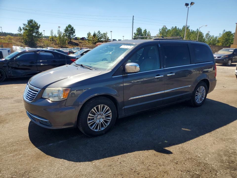 Снимка 1 от търг – 2016 CHRYSLER TOWN & COUNTRY с VIN 2C4RC1CG0GR120037