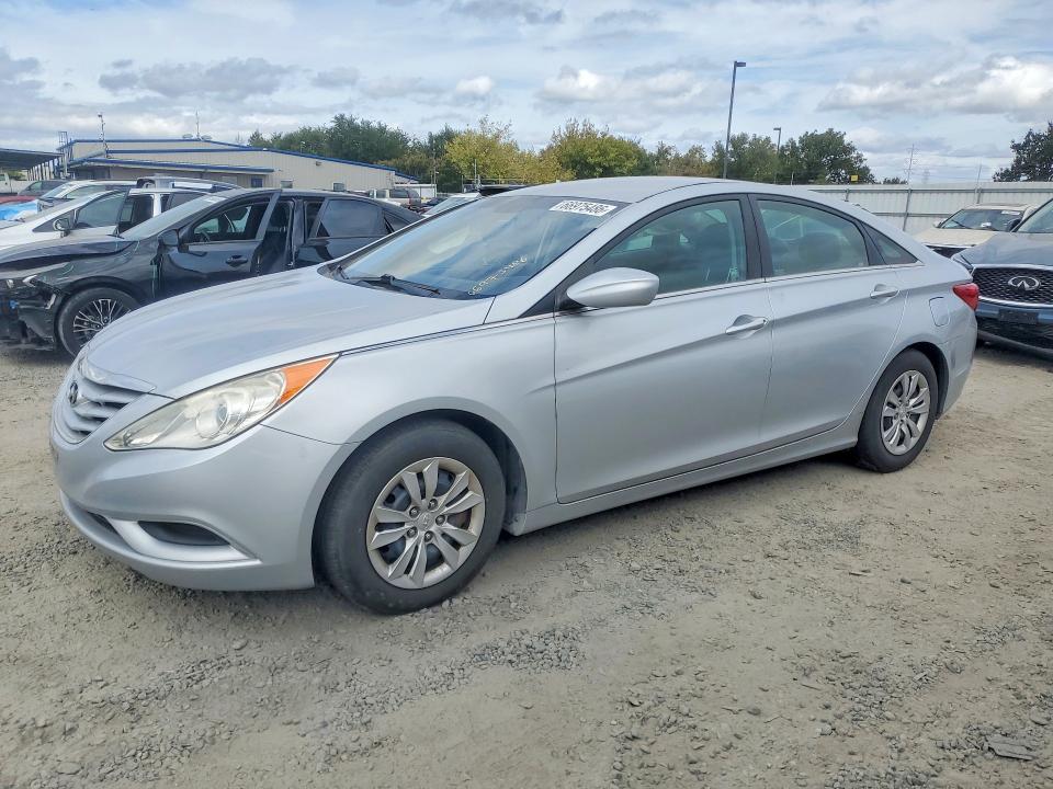 HYUNDAI SONATA 2012 with VIN 5NPEB4AC3CH417345 - Photo from auction