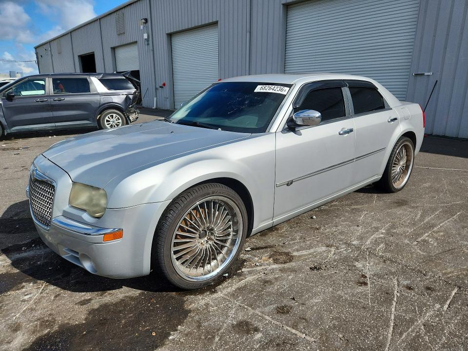 2009 CHRYSLER 300C - Търг №68264236