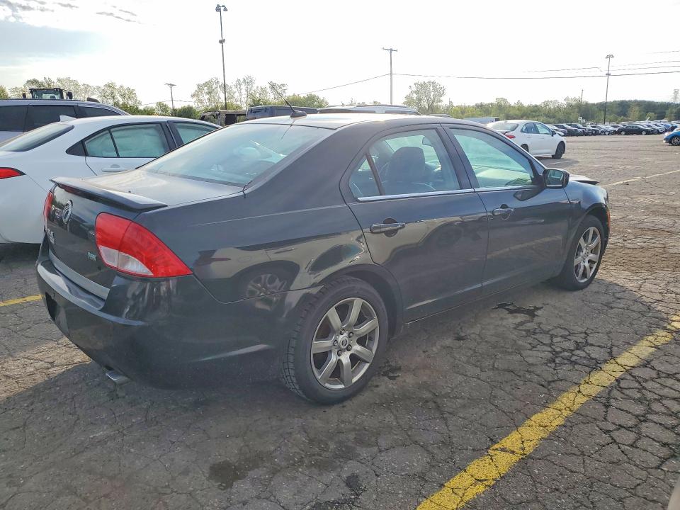 Photo 3 from auction – 2010 MERCURY MILAN with VIN 3MEHM0JG7AR654268