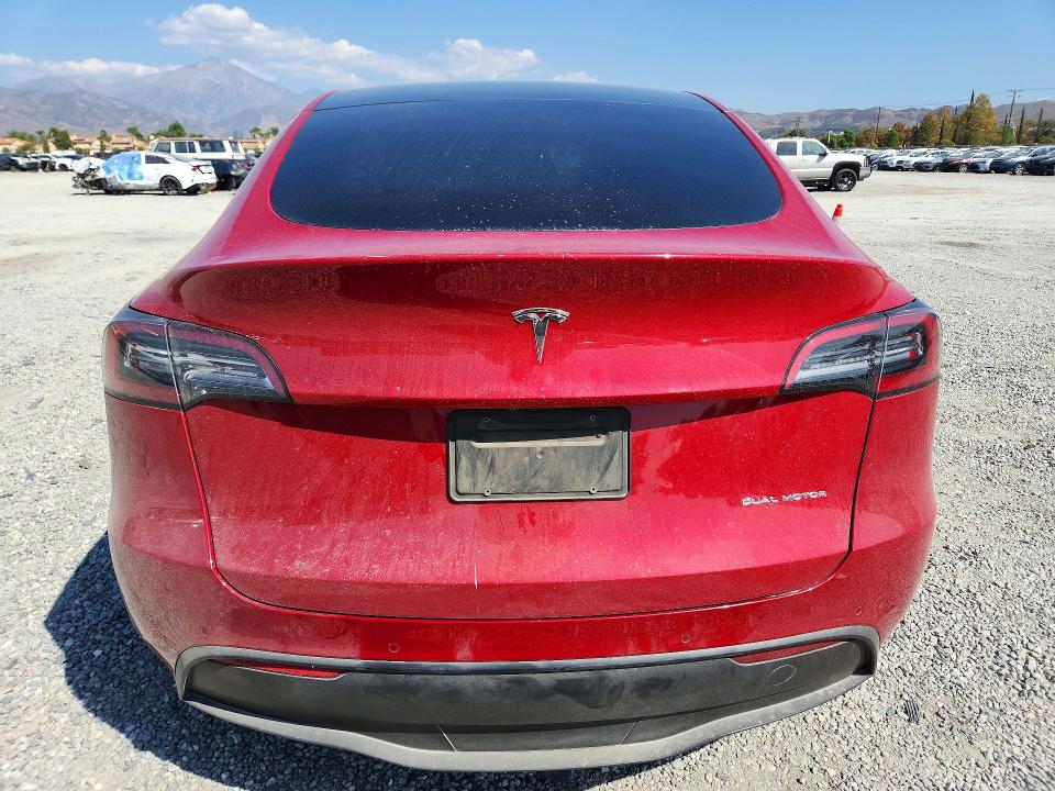 Снимка 6 от търг – 2021 TESLA MODEL Y с VIN 5YJYGAEE8MF222754