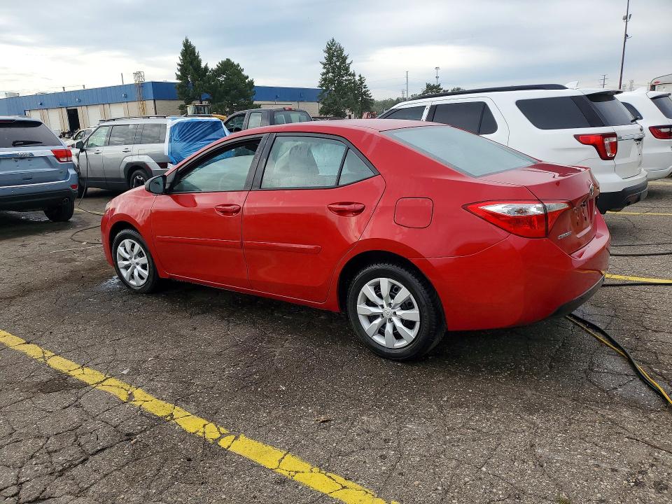 Снимка 2 от търг – 2016 TOYOTA COROLLA с VIN 5YFBURHE6GP559778