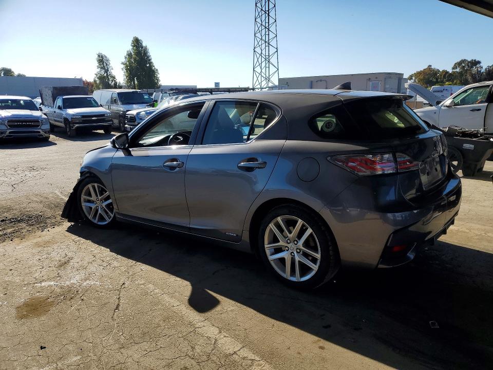 Фото 2 с аукциона – 2017 LEXUS CT с VIN JTHKD5BH1H2301775