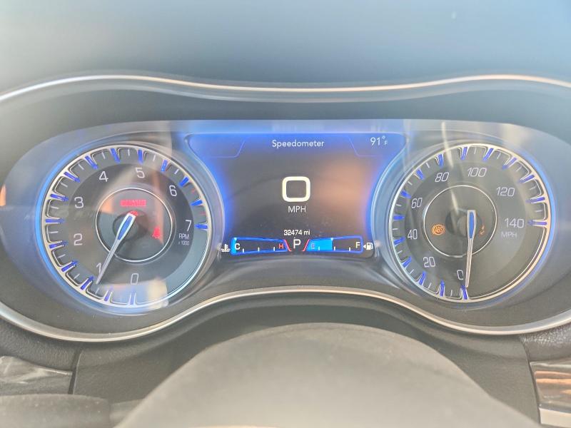 Photo 9 from auction – 2019 CHRYSLER 300 with VIN 2C3CCAAGXKH610416