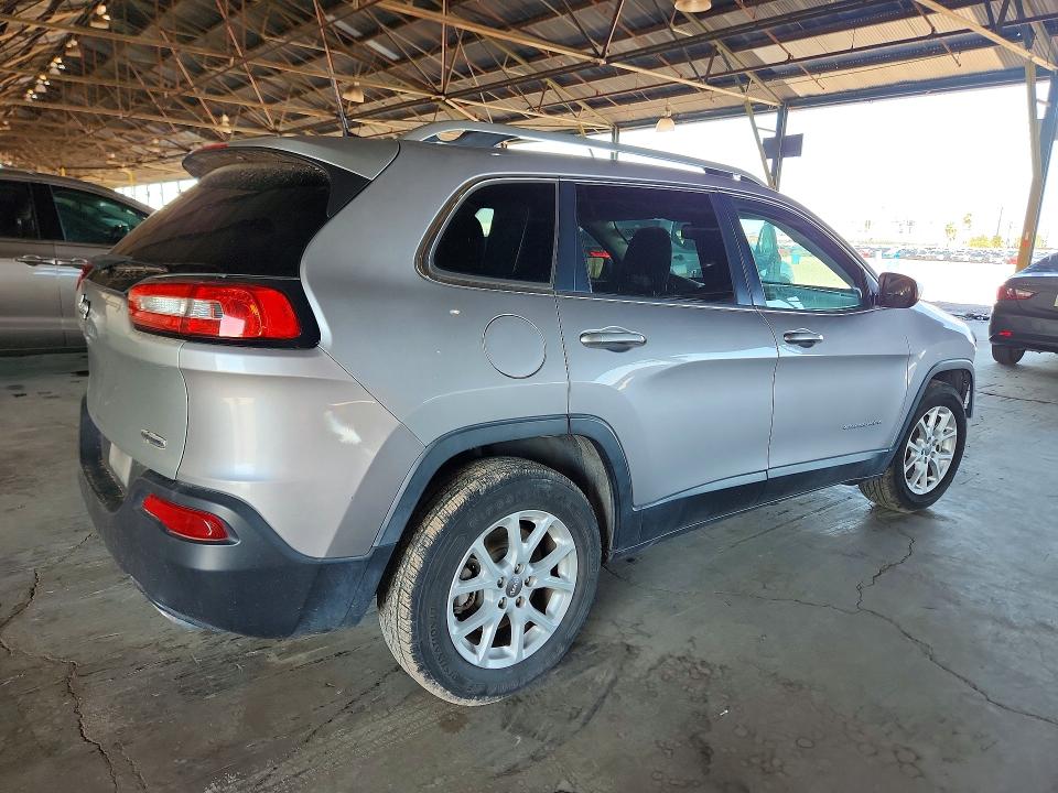 Photo 3 from auction – 2018 JEEP CHEROKEE with VIN 1C4PJLCX4JD503627