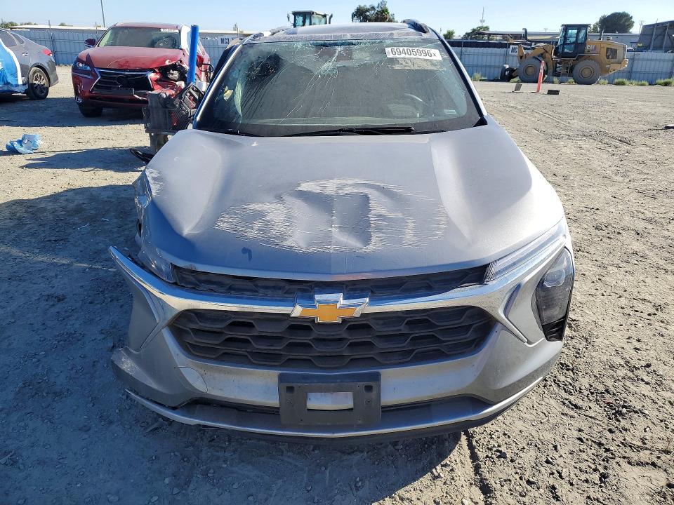 Photo 5 from auction – 2025 CHEVROLET TRAX with VIN KL77LHEP3SC184231