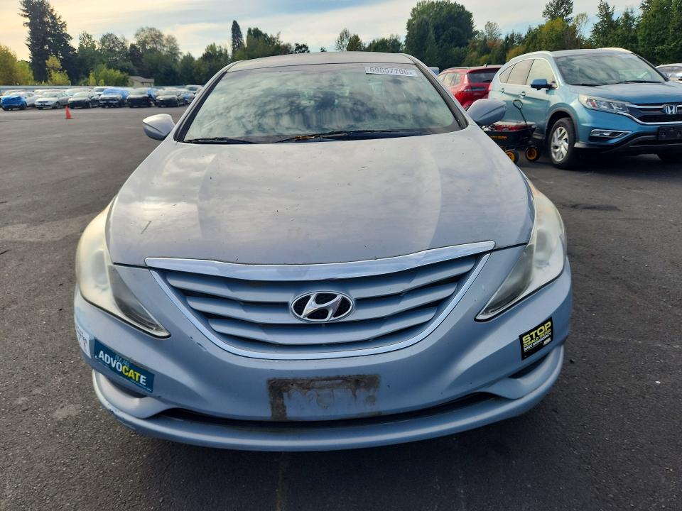Снимка 5 от търг – 2011 HYUNDAI SONATA с VIN 5NPEB4AC2BH051831