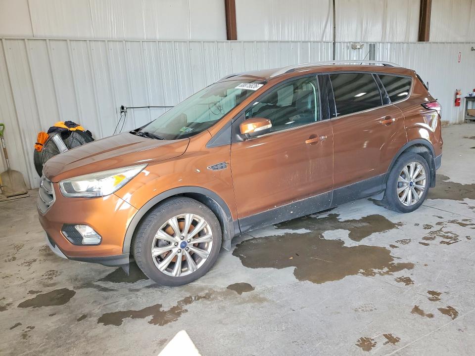 FORD ESCAPE 2017 с VIN 1FMCU9JD5HUD50585 - Снимка от търг