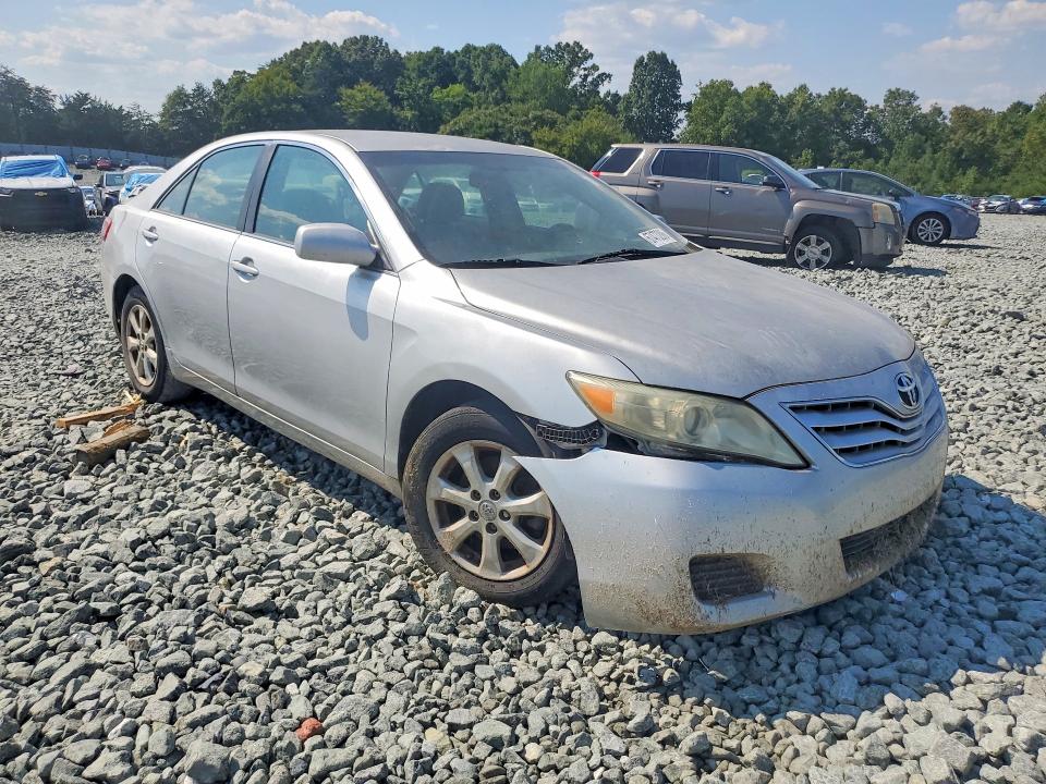 Photo 4 from auction – 2011 TOYOTA CAMRY with VIN 4T1BF3EK9BU631856