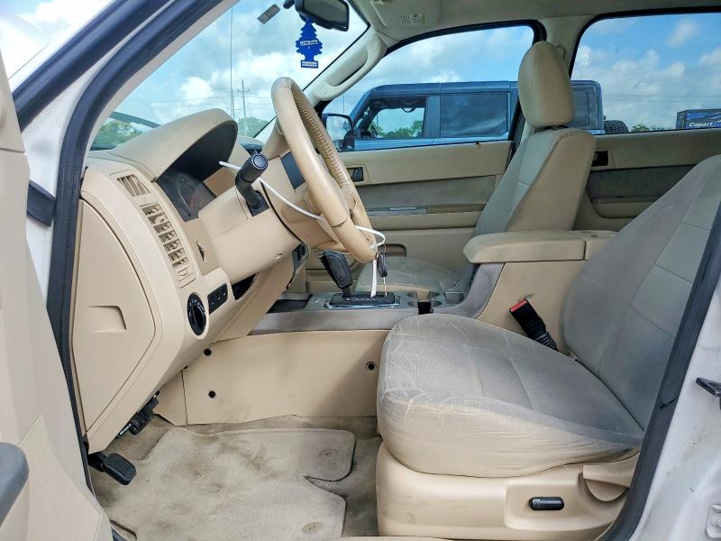 Photo 7 from auction – 2011 FORD ESCAPE with VIN 1FMCU0D79BKA77946