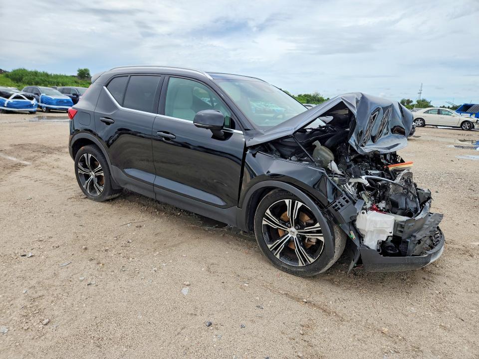 Photo 4 from auction – 2020 VOLVO XC40 with VIN YV4162UL4L2187705