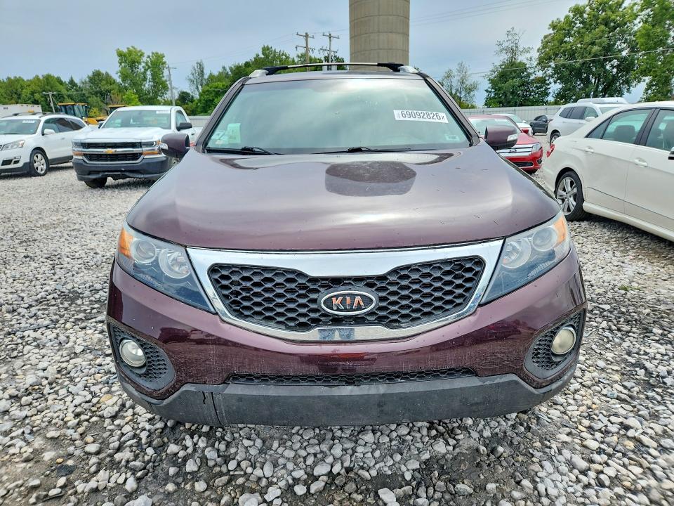 Photo 5 from auction – 2011 KIA SORENTO with VIN 5XYKT4A11BG174607