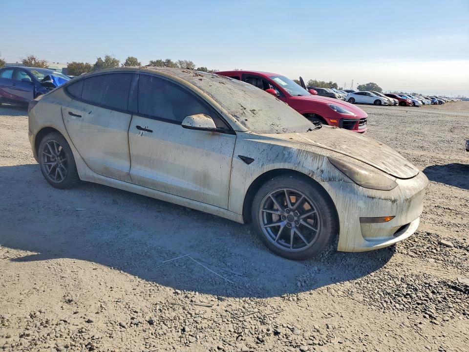 Photo 4 from auction – 2023 TESLA MODEL 3 with VIN 5YJ3E1EAXPF611400