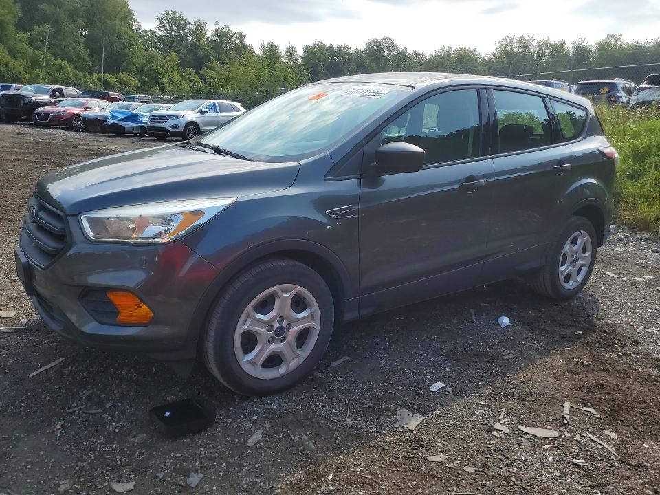 FORD ESCAPE 2017 с VIN 1FMCU0F74HUA44945 - Снимка от търг