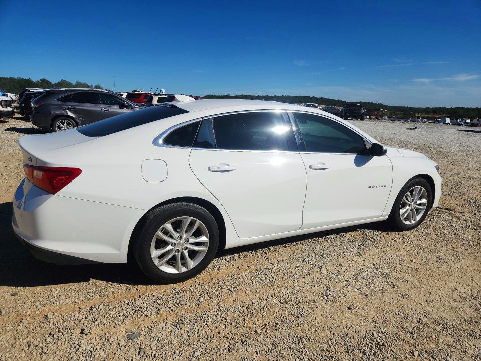 Photo 3 from auction – 2017 CHEVROLET MALIBU with VIN 1G1ZJ5SU2HF182173