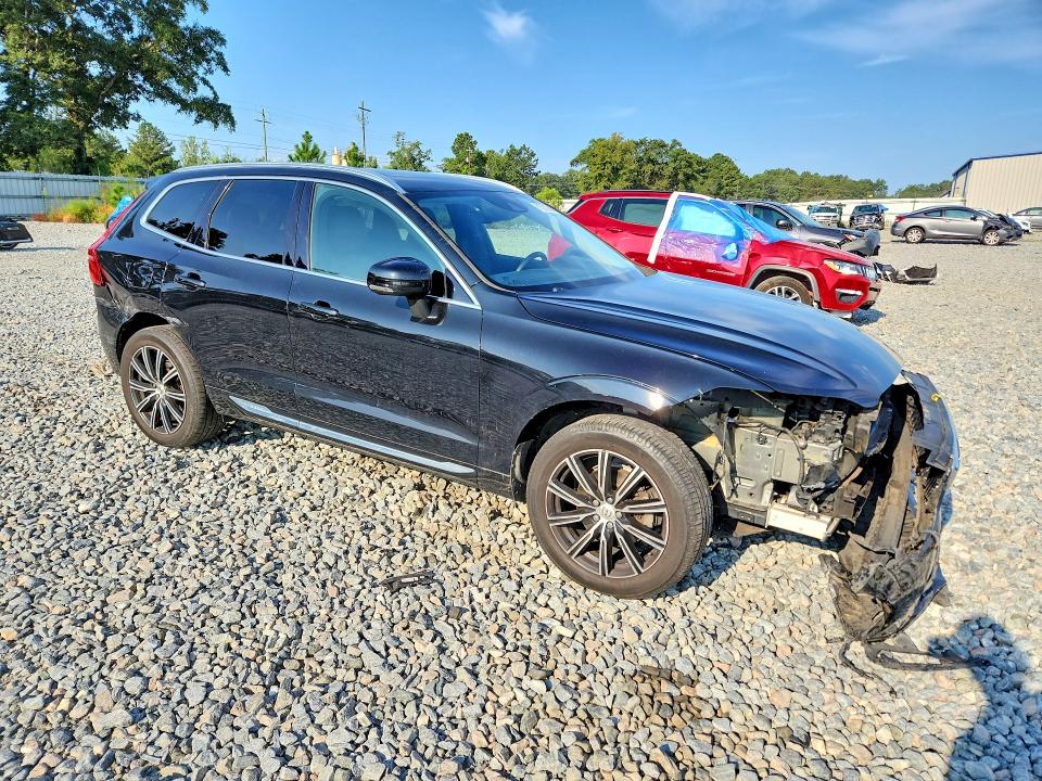 Photo 4 from auction – 2019 VOLVO XC60 with VIN LYV102DL5KB236900