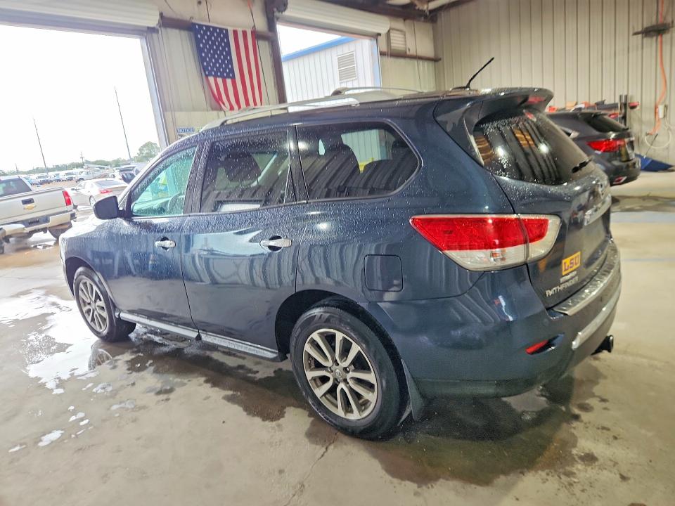 Photo 2 from auction – 2013 NISSAN PATHFINDER with VIN 5N1AR2MN5DC675208