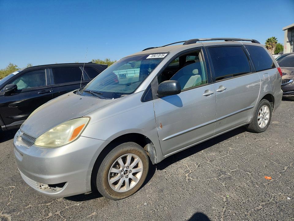 TOYOTA SIENNA 2004 с VIN 5TDZA23C74S053982 - Снимка от търг