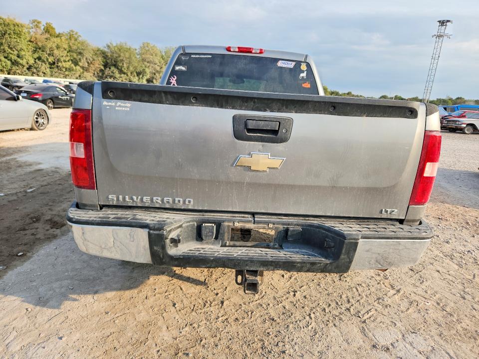 Снимка 6 от търг – 2007 CHEVROLET SILVERADO с VIN 2GCEC13J371541937