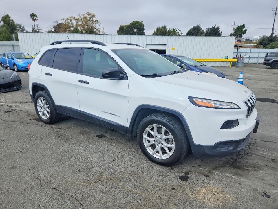 Photo 4 from auction – 2016 JEEP CHEROKEE with VIN 1C4PJMAB6GW157011