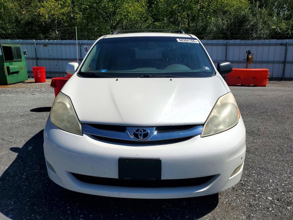 Photo 5 from auction – 2008 TOYOTA SIENNA with VIN 5TDBK22C38S020158