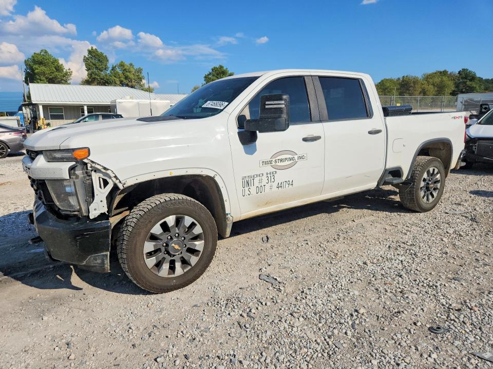 CHEVROLET SILVERADO 2022 with VIN 1GC4YME70NF184612 - Photo from auction