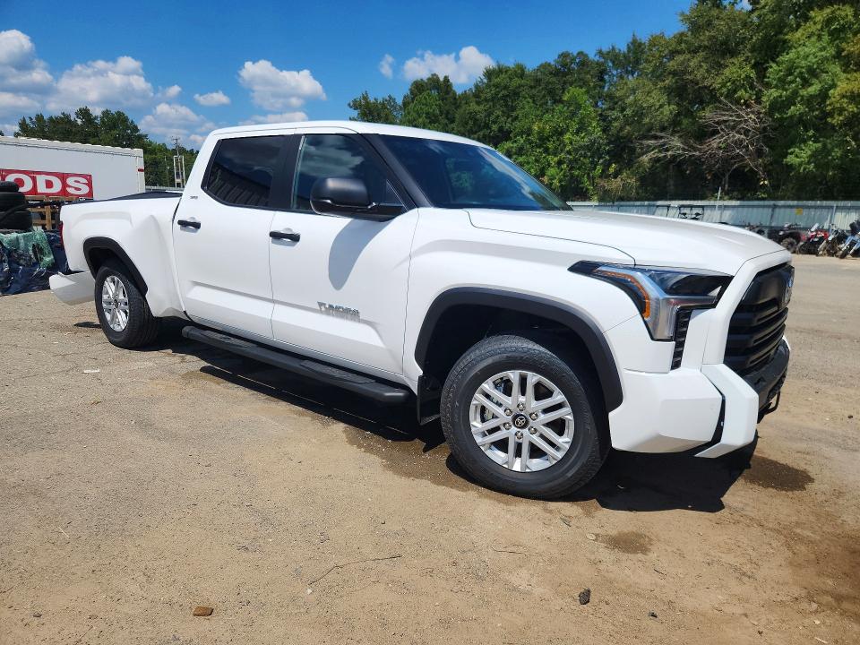 Photo 4 from auction – 2026 TOYOTA TUNDRA with VIN 5TFLA5ECXTX059014
