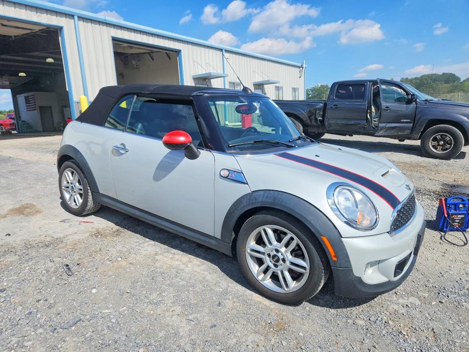 Фото 4 с аукциона – 2014 MINI COOPER с VIN WMWZP3C56ET707148