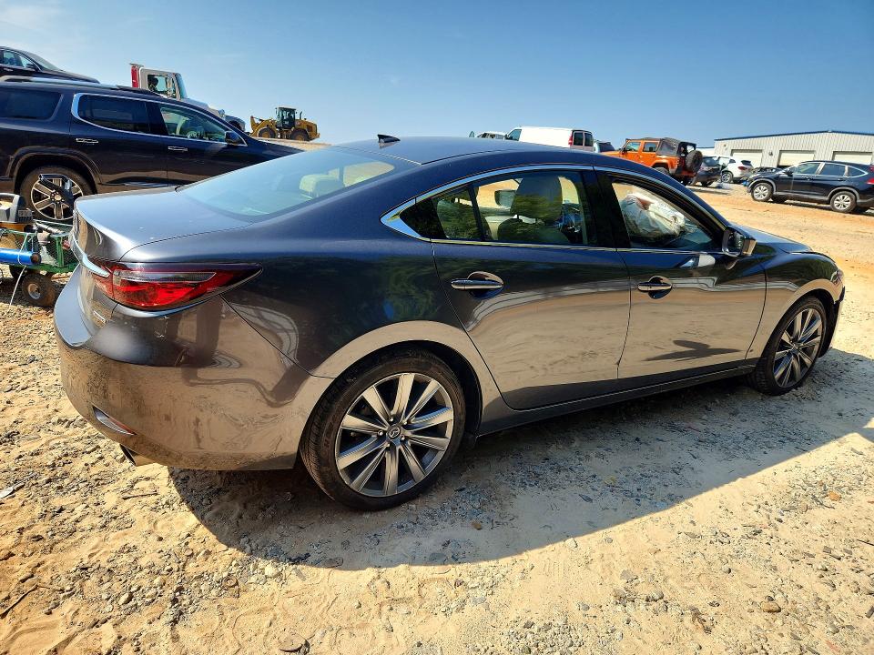 Photo 3 from auction – 2020 MAZDA 6 with VIN JM1GL1TY5L1520139