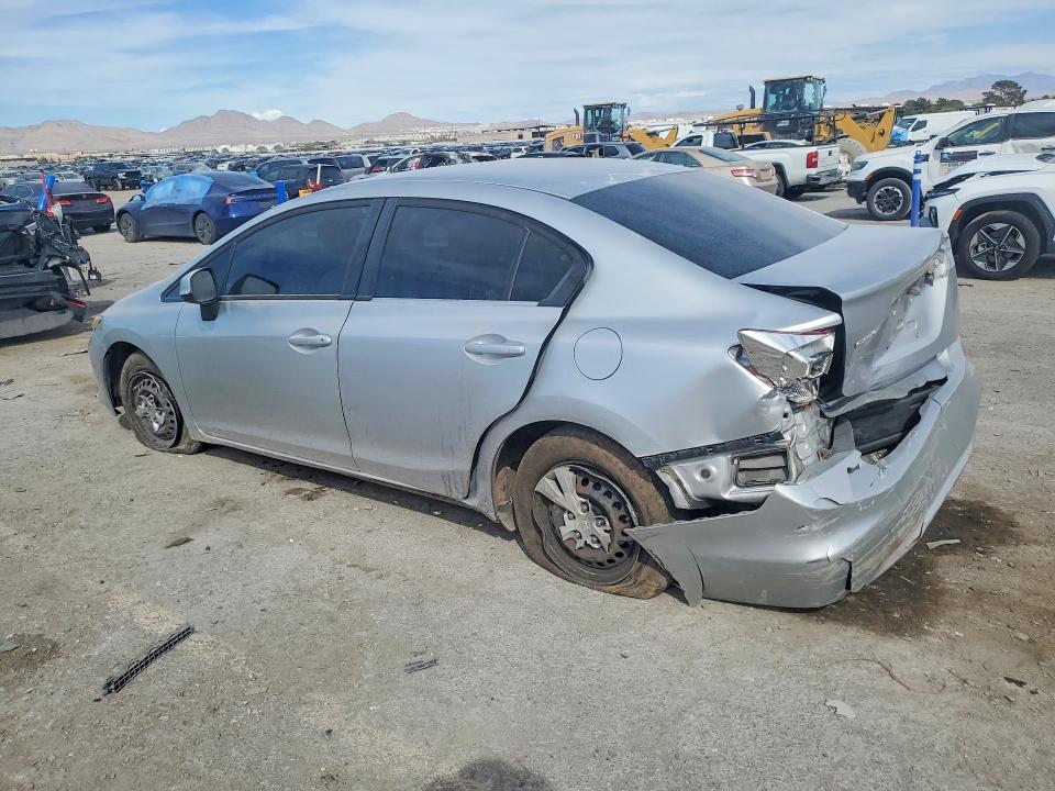Снимка 2 от търг – 2012 HONDA CIVIC с VIN 2HGFB2F53CH518835