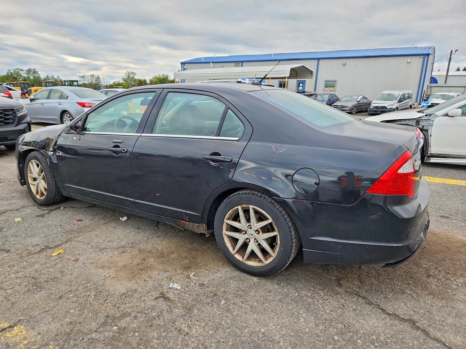 Photo 2 from auction – 2010 FORD FUSION with VIN 3FAHP0JA2AR304136