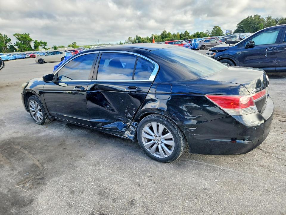 Снимка 2 от търг – 2011 HONDA ACCORD с VIN 1HGCP2F75BA082329