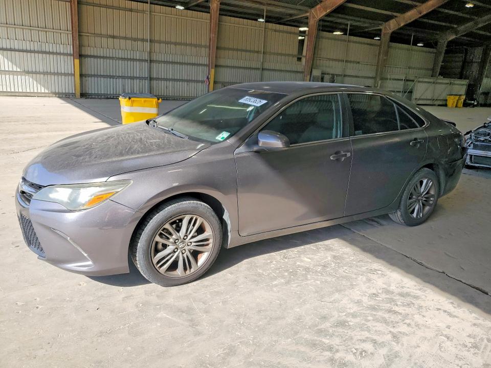 TOYOTA CAMRY 2017 с VIN 4T1BF1FK6HU307596 - Снимка от търг